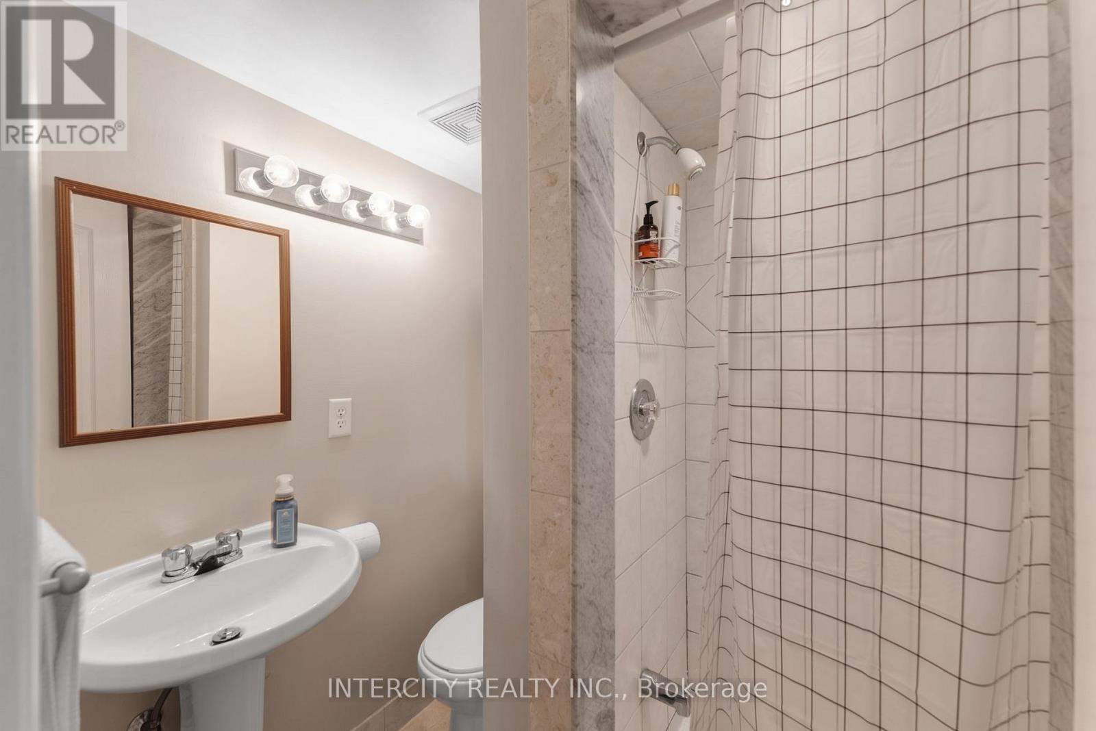 37 Redfinch Crescent, Vaughan, Ontario  L4H 2C5 - Photo 44 - N13718284