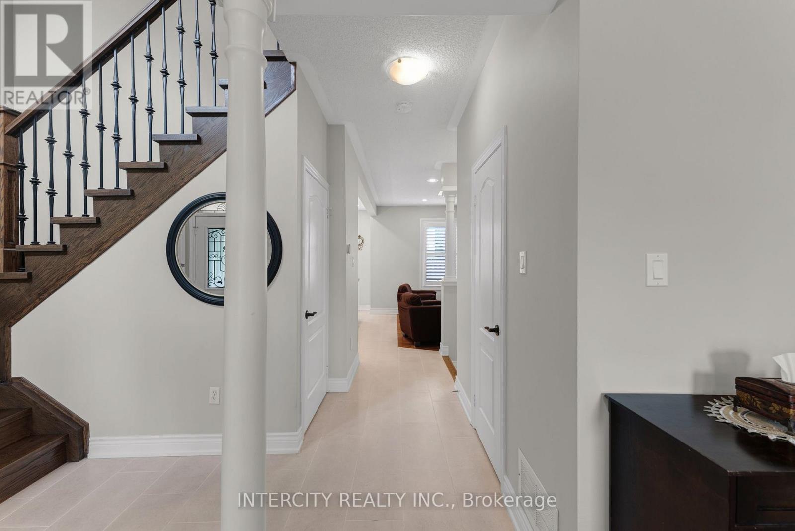 37 Redfinch Crescent, Vaughan, Ontario  L4H 2C5 - Photo 7 - N13718284