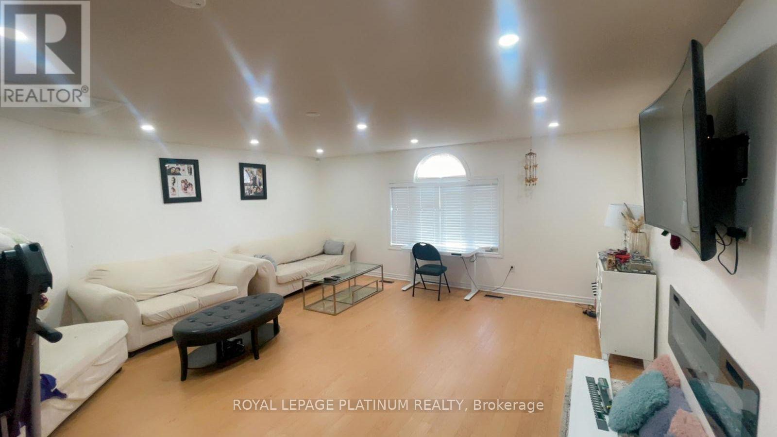 119 Violet Street, Barrie (Holly), Ontario  L4N 9M8 - Photo 13 - S13717792