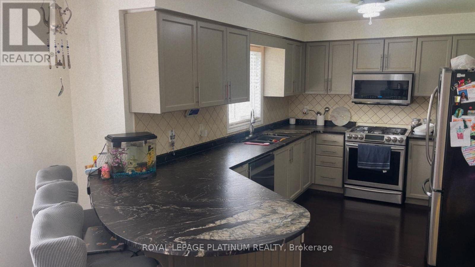 119 Violet Street, Barrie (Holly), Ontario  L4N 9M8 - Photo 6 - S13717792