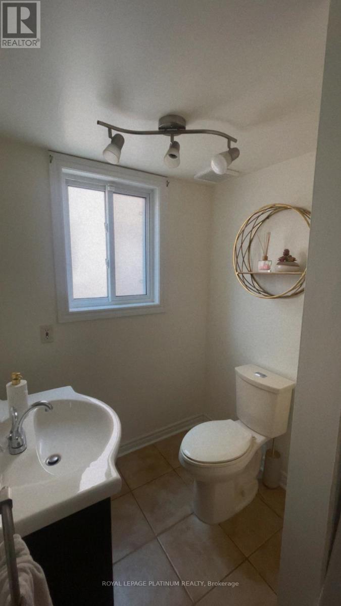 119 Violet Street, Barrie (Holly), Ontario  L4N 9M8 - Photo 8 - S13717792