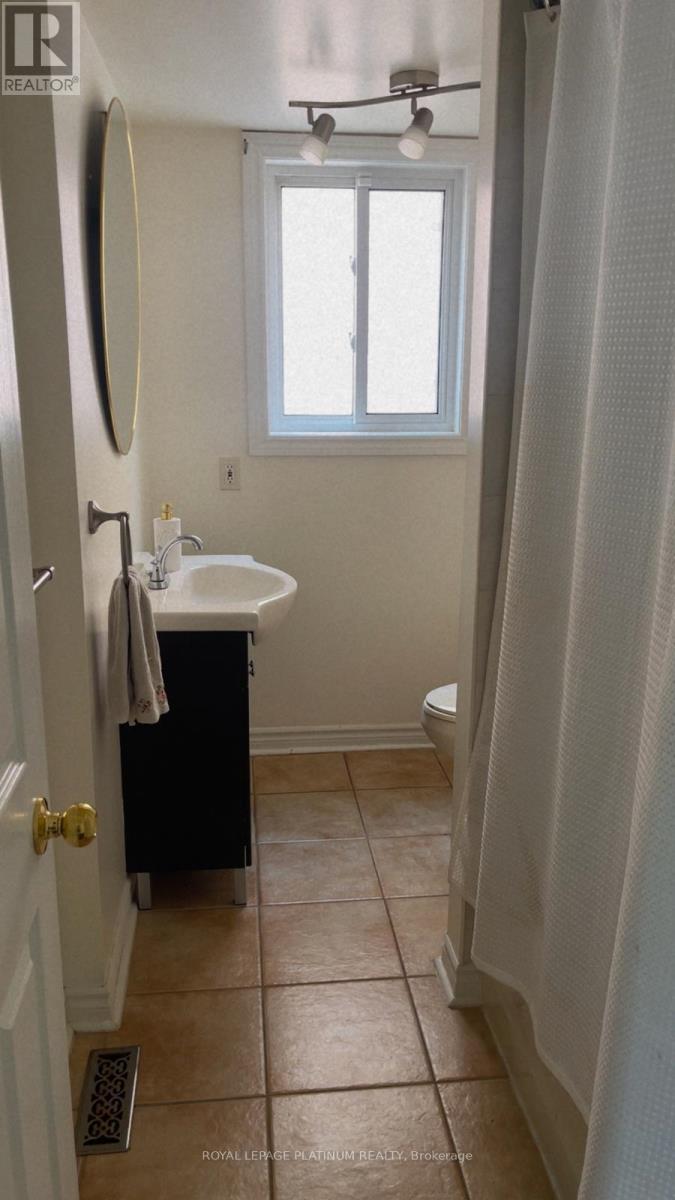 119 Violet Street, Barrie (Holly), Ontario  L4N 9M8 - Photo 9 - S13717792