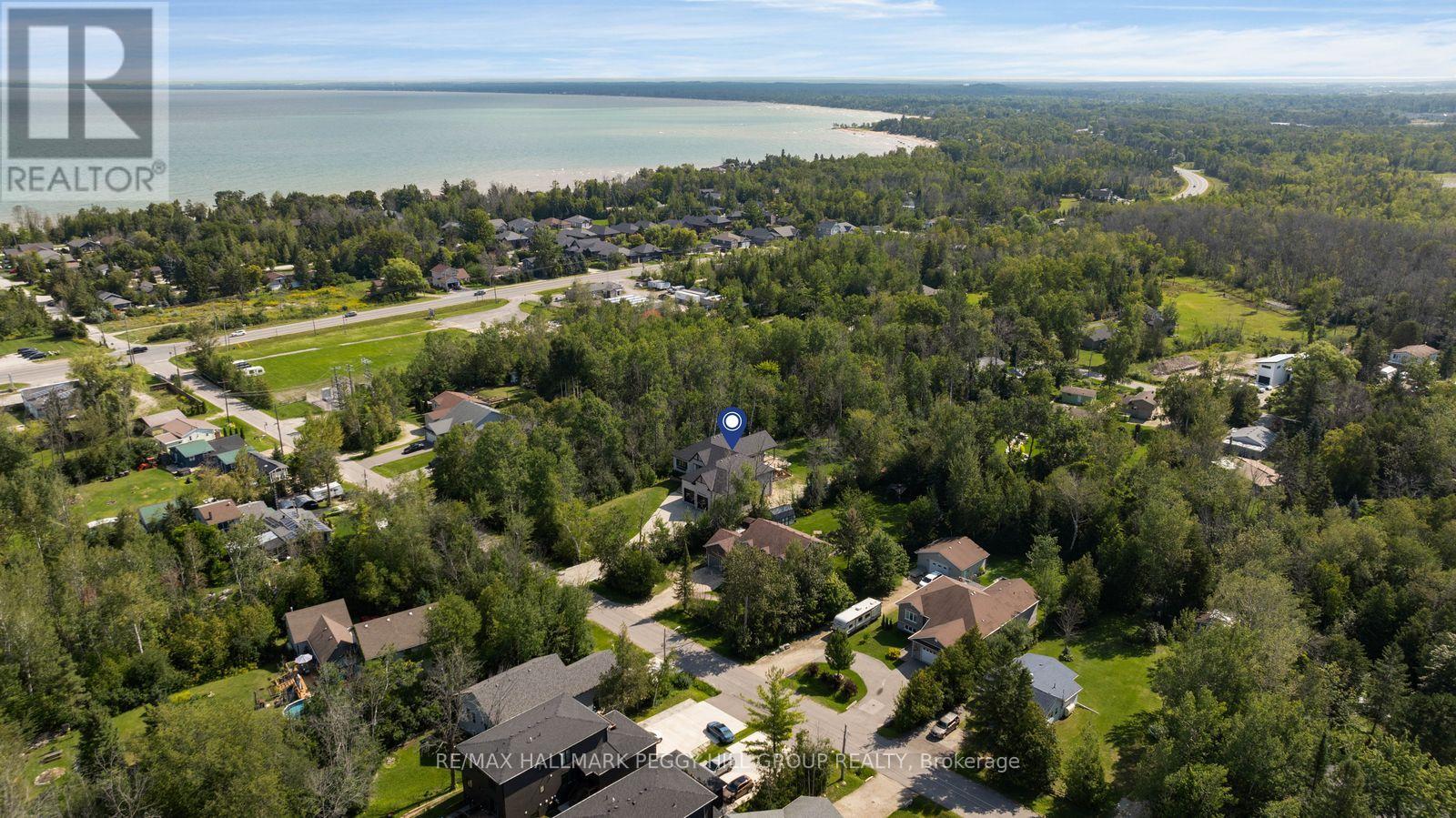 39 Marilyn Avenue S, Wasaga Beach, Ontario  L9Z 2Y1 - Photo 2 - S13718206