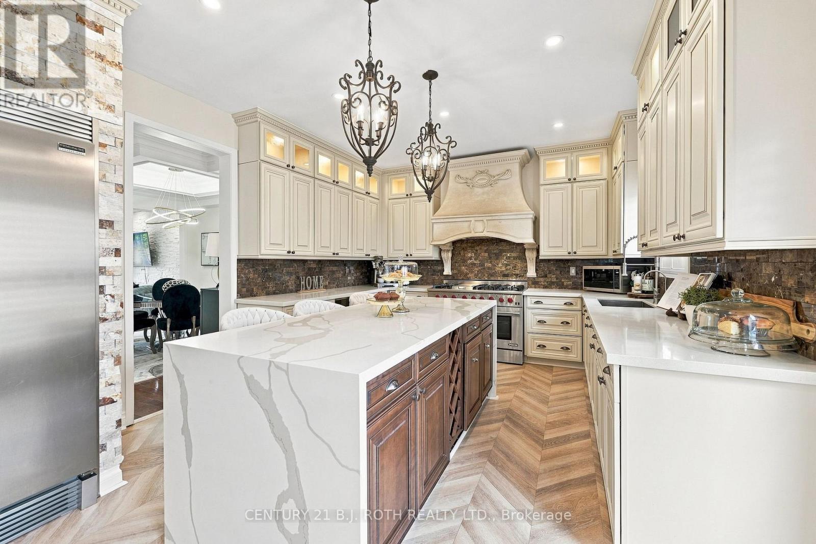 134 Sandringham Drive, Barrie (Innis-Shore), Ontario  L4M 0C9 - Photo 13 - S13718210