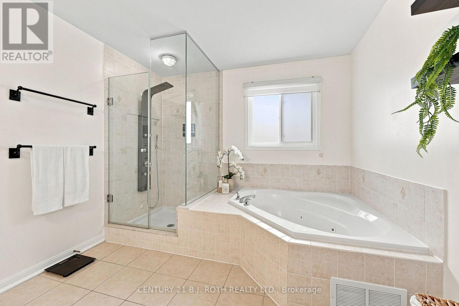 134 Sandringham Drive, Barrie (Innis-Shore), Ontario  L4M 0C9 - Photo 27 - S13718210