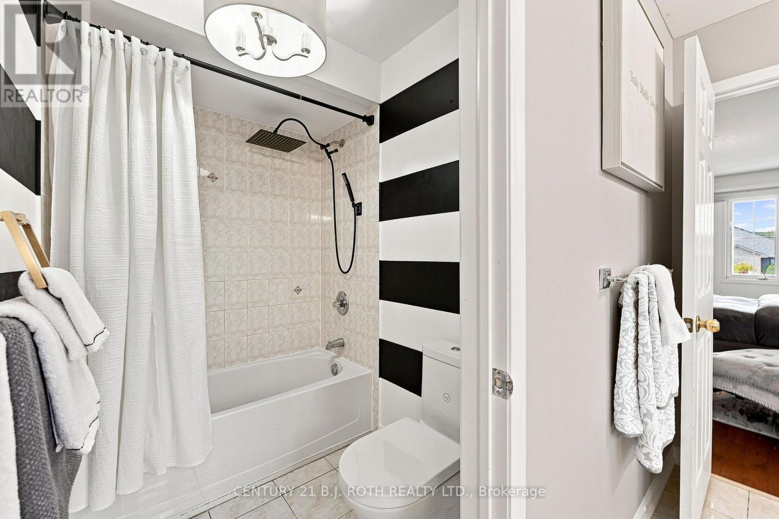 134 Sandringham Drive, Barrie (Innis-Shore), Ontario  L4M 0C9 - Photo 31 - S13718210
