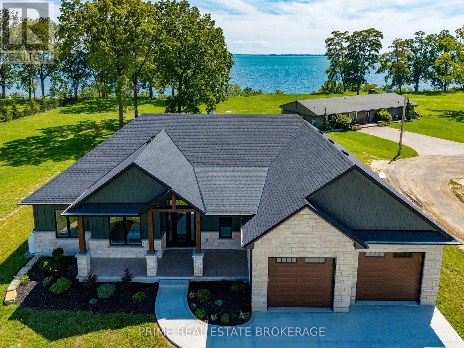 25 Black Walnut Drive, Norfolk, Ontario  N0E 1P0 - Photo 2 - X13453160