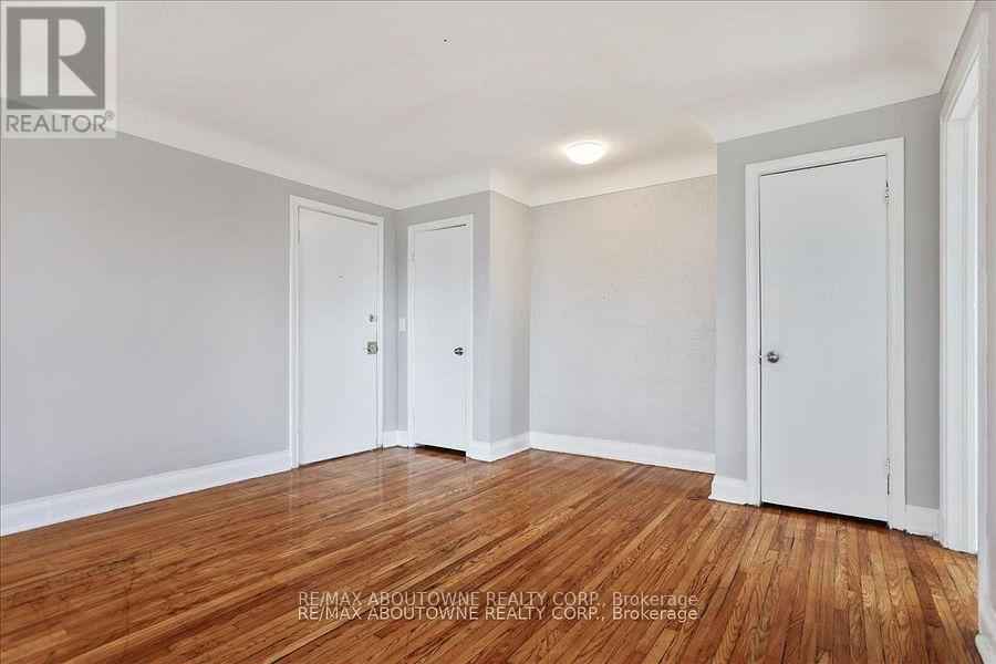 7 - 1031 Churchill Avenue E, Oakville, Ontario  L6H 1A3 - Photo 4 - W13717778