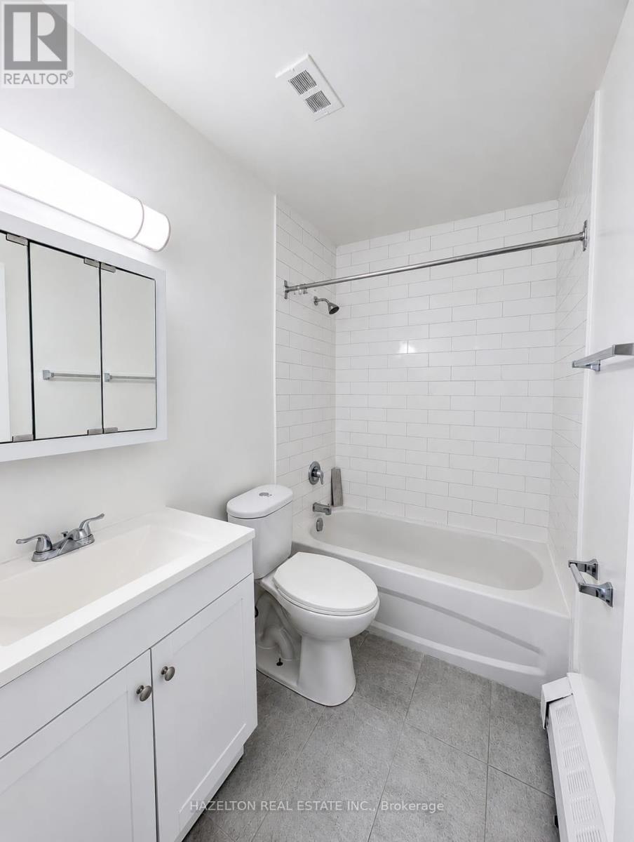 710 - 1901 Martin Grove Road, Toronto, Ontario  M9V 3T1 - Photo 11 - W13717838