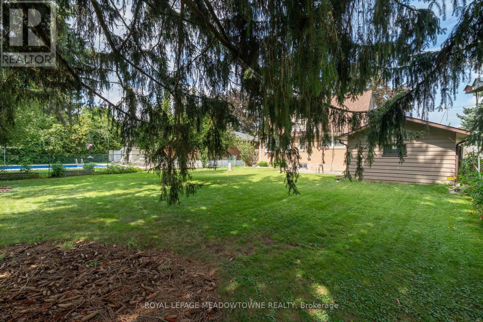 20 Delrex Boulevard, Halton Hills, Ontario  L7G 3X7 - Photo 32 - W13717888