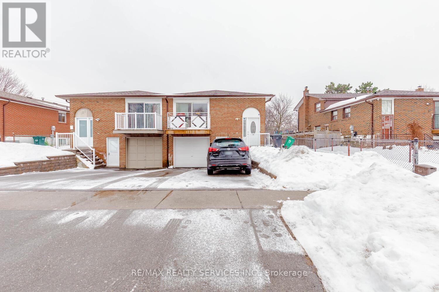 BASEMENT - 127 MILL STREET N