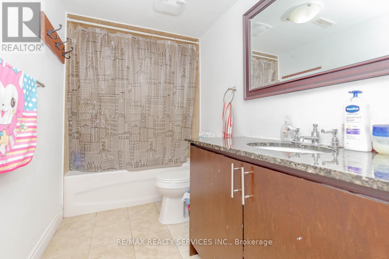 Basement - 127 Mill Street N, Brampton, Ontario  L6X 2P1 - Photo 12 - W13717908
