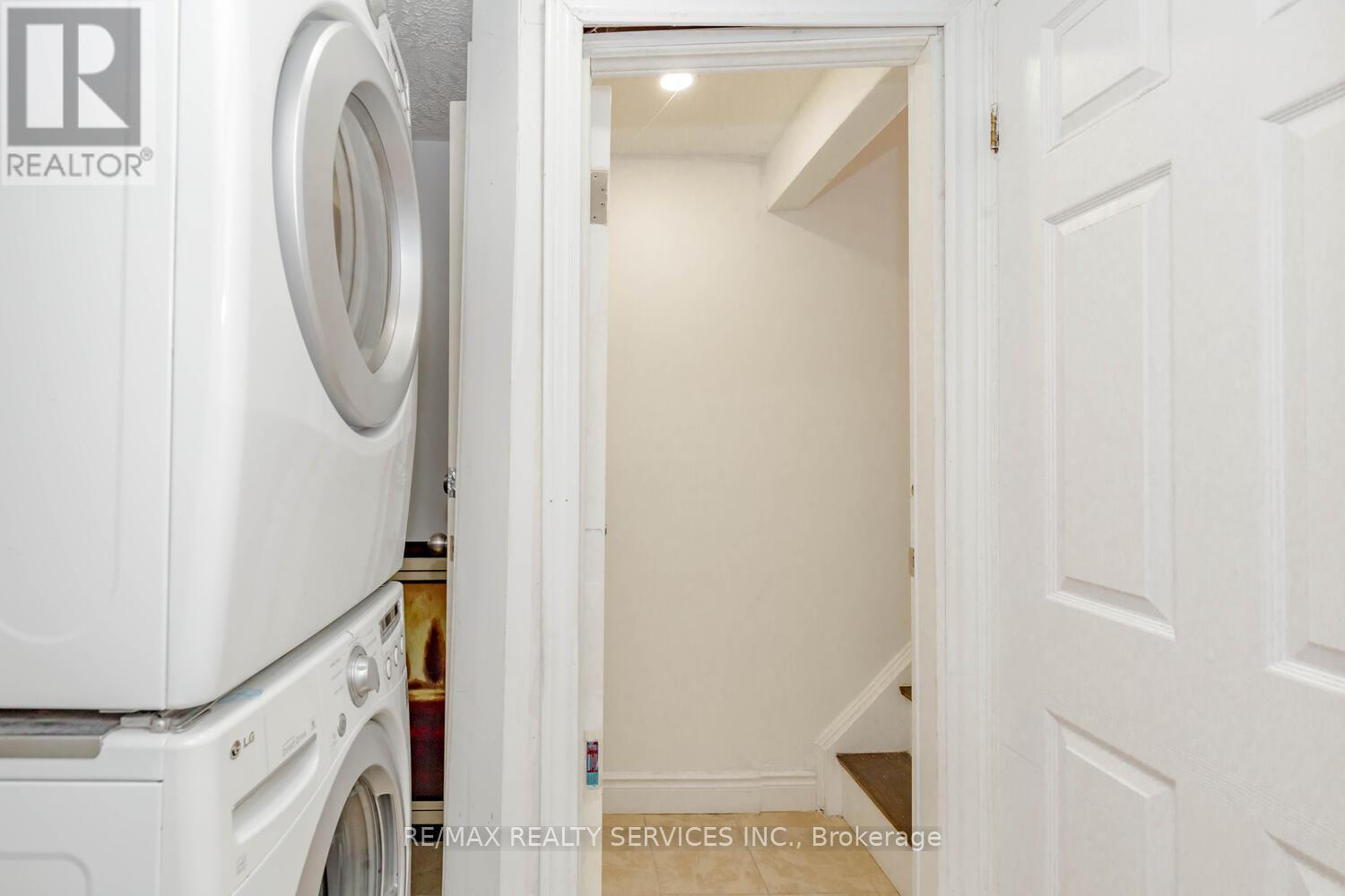 BASEMENT - 127 MILL STREET N