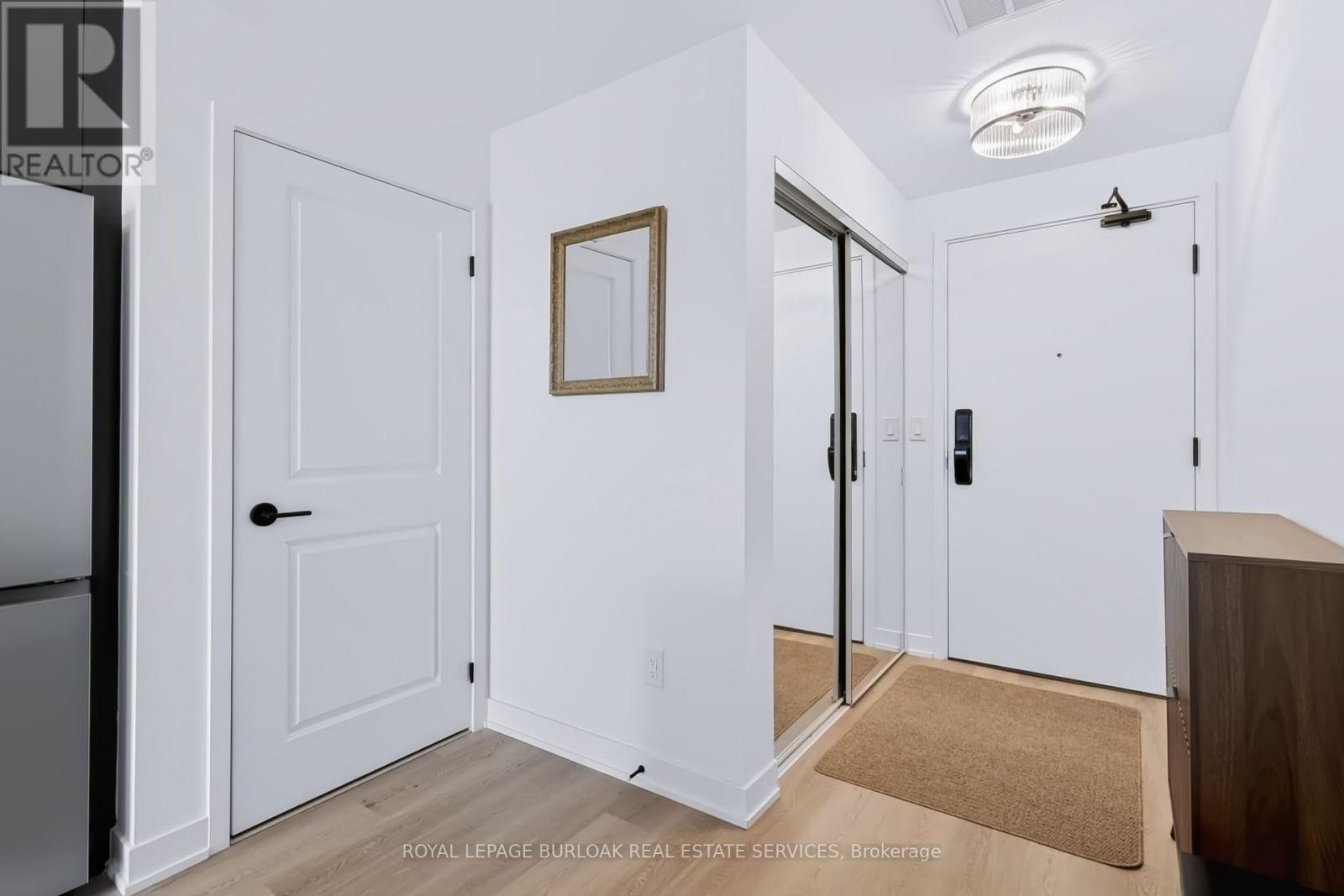 2110 - 2075 Lakeshore Road, Burlington, Ontario  L7R 0H3 - Photo 6 - W13717912