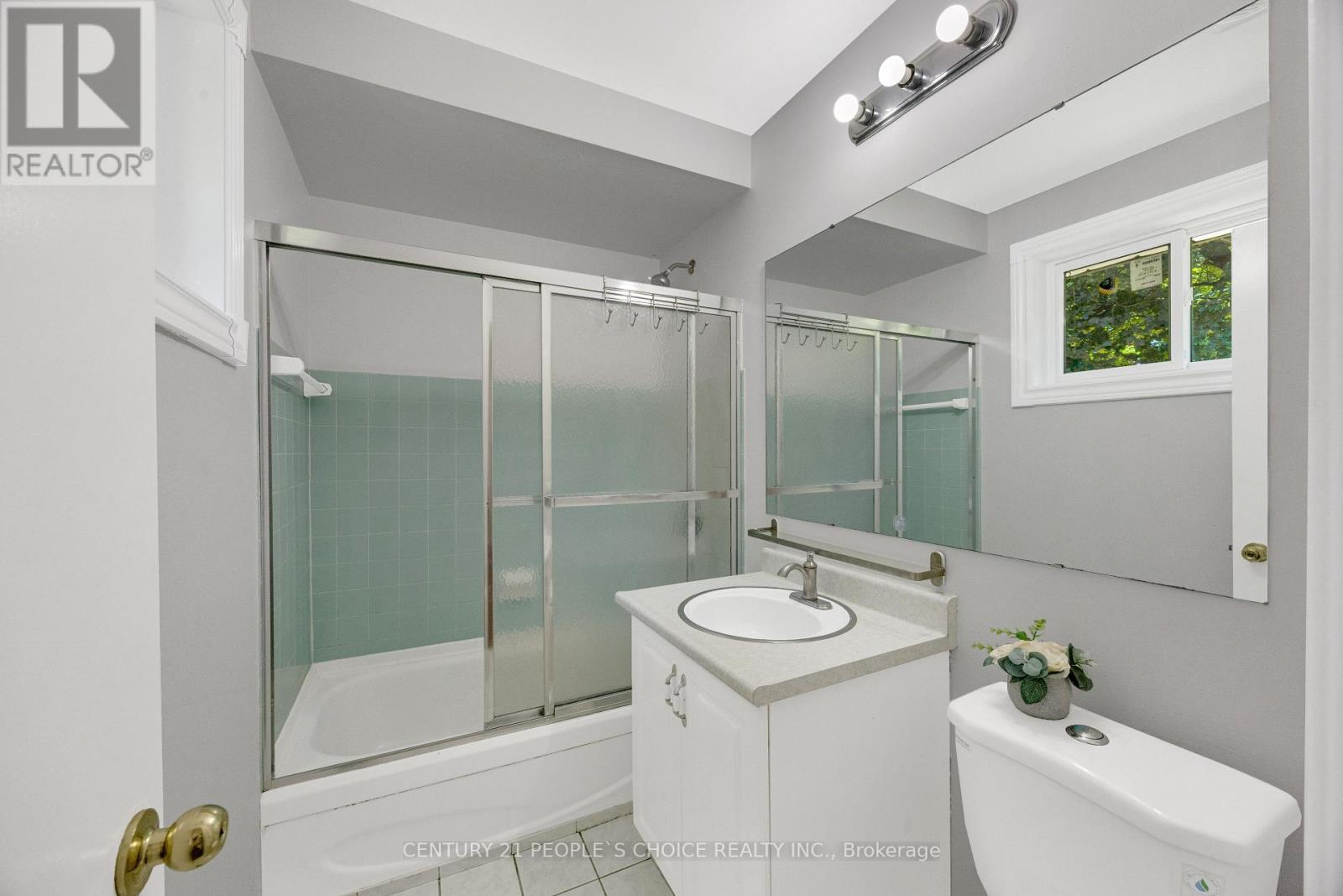 53 Brookland Drive W, Brampton, Ontario  L6T 2M7 - Photo 20 - W13718014