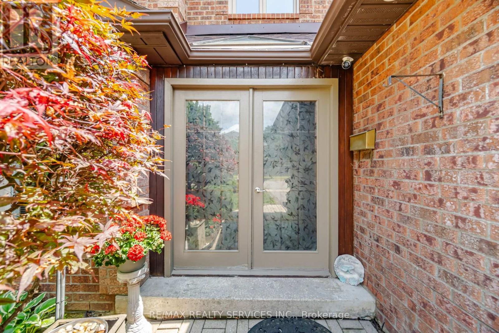 29 Christie Drive, Brampton, Ontario  L6Z 3J5 - Photo 7 - W13718032
