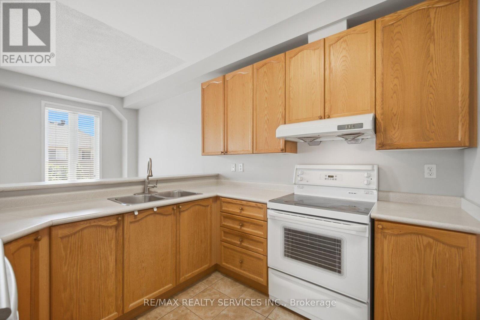 3392 Southwick Street, Mississauga, Ontario  L5M 7L5 - Photo 12 - W13718140