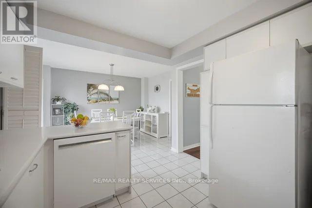 1117 Sherwood Mills Boulevard, Mississauga, Ontario L5V 1S8 - Photo 11 - W13718148