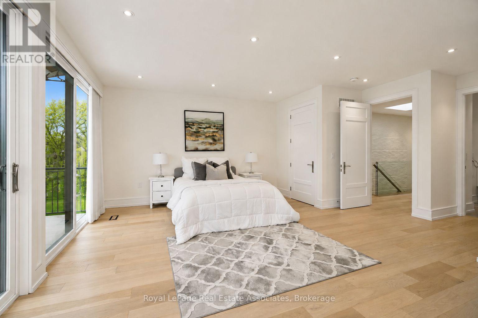 63 Troy Street, Mississauga, Ontario  L5G 1S6 - Photo 24 - W13718160