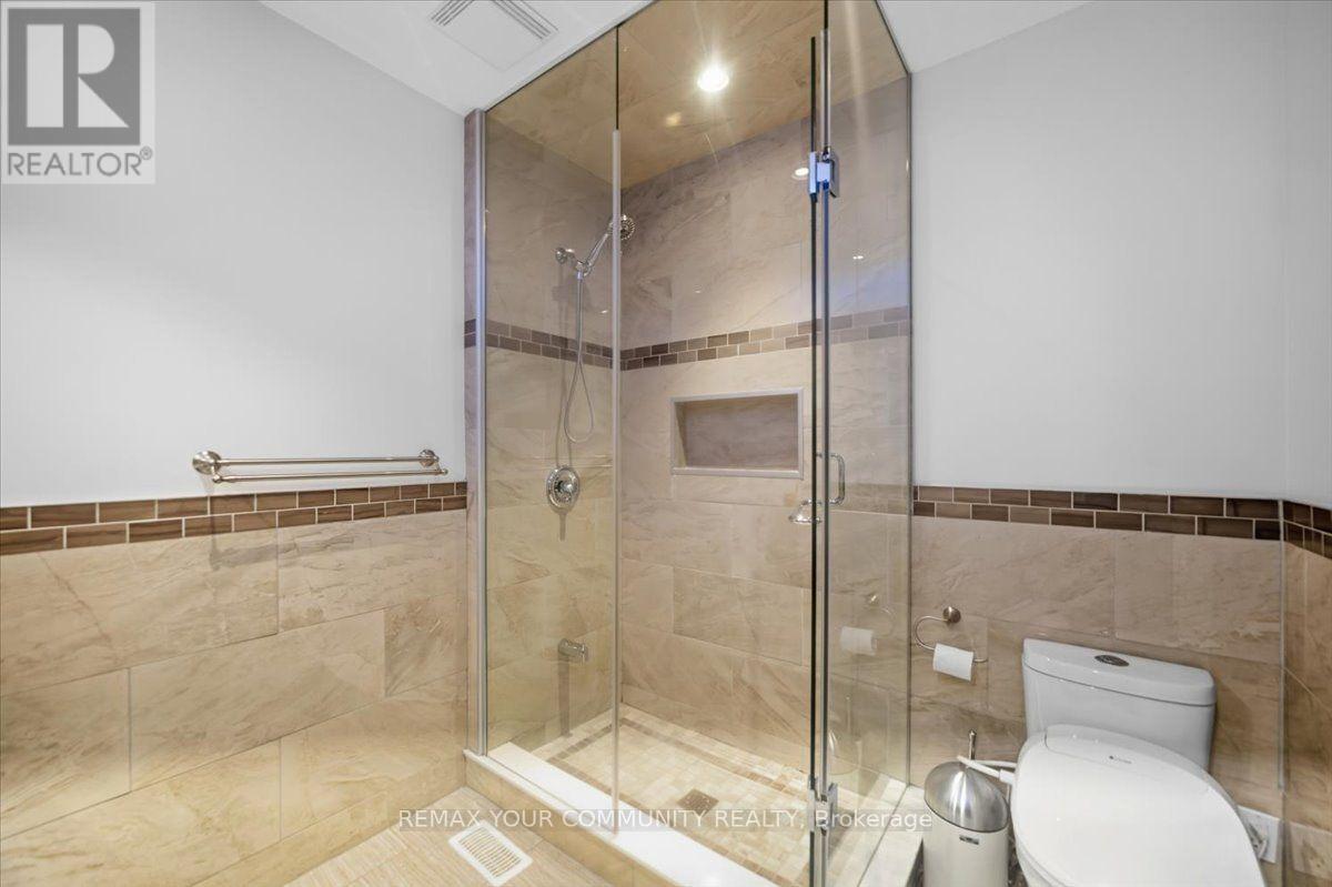 1528 Knareswood Drive, Mississauga, Ontario  L5H 2M1 - Photo 22 - W13718182