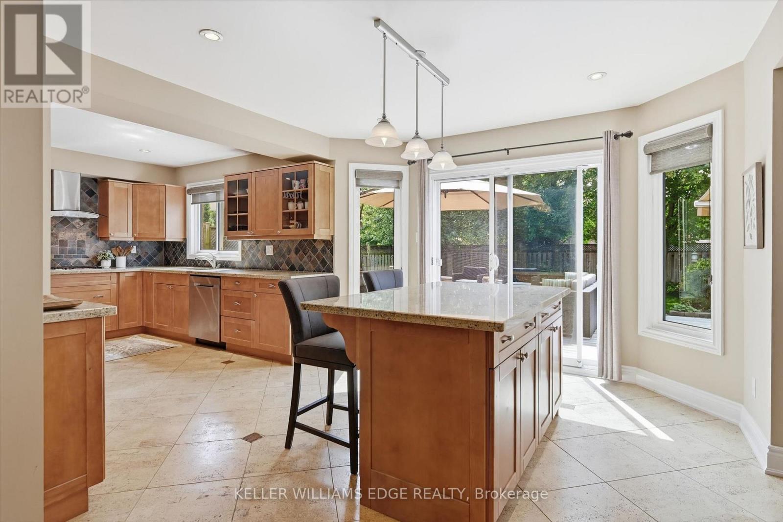 1472 Livery Lane, Oakville, Ontario  L6M 2Y8 - Photo 13 - W13718266