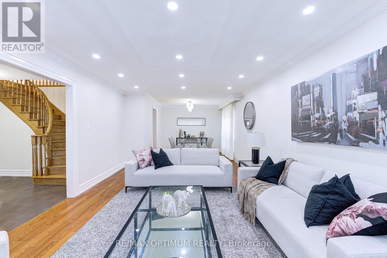 2498 Privet Crescent, Mississauga, Ontario  L5B 2S4 - Photo 6 - W13718282