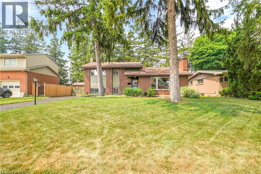10 Brier Crescent, Brantford, Ontario  N3R 3M6 - Photo 3 - 40858225