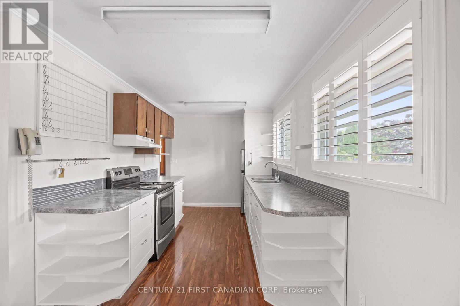 52 Gill Road, Lambton Shores, Ontario  N0M 1T0 - Photo 10 - X13718396