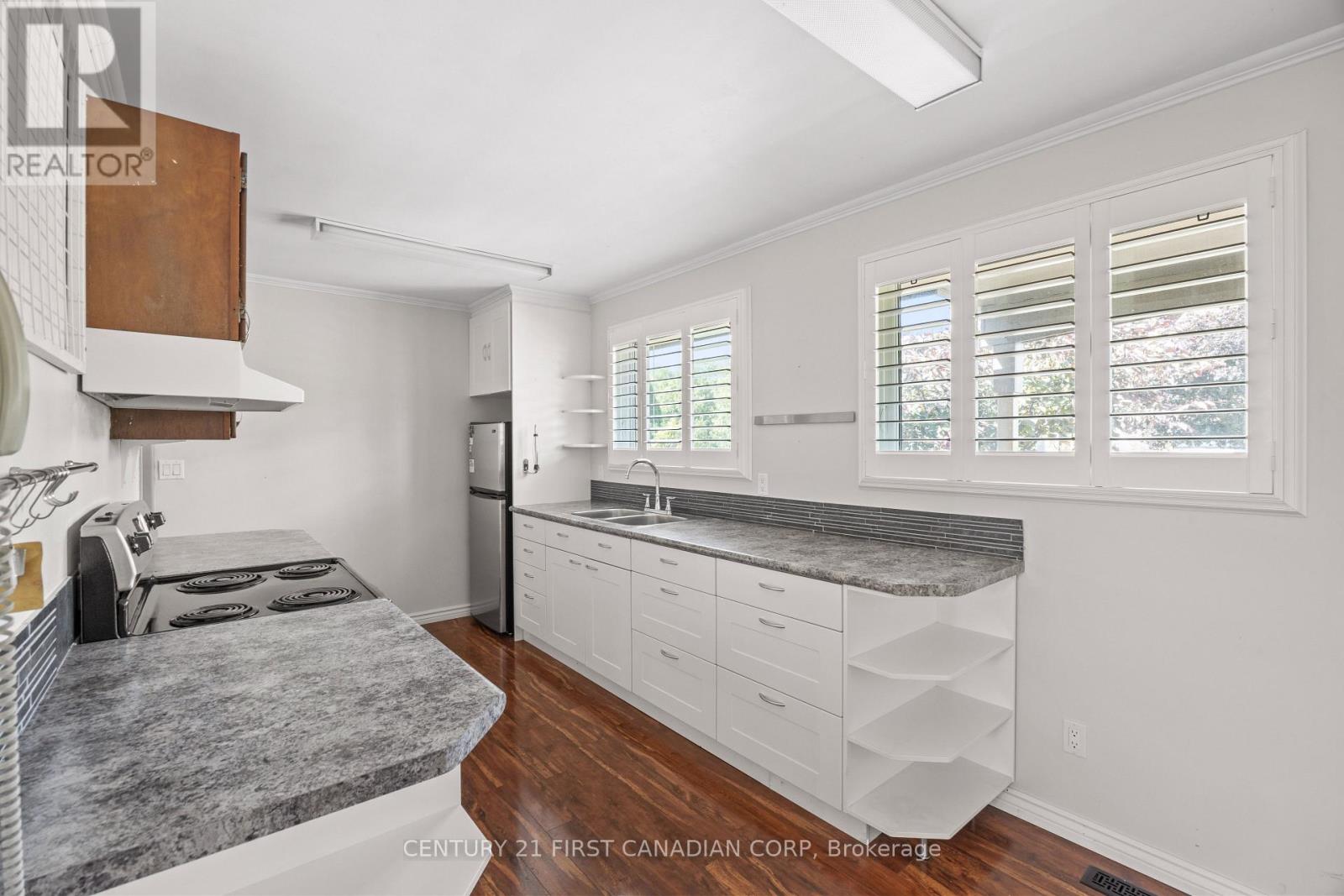 52 Gill Road, Lambton Shores, Ontario  N0M 1T0 - Photo 11 - X13718396