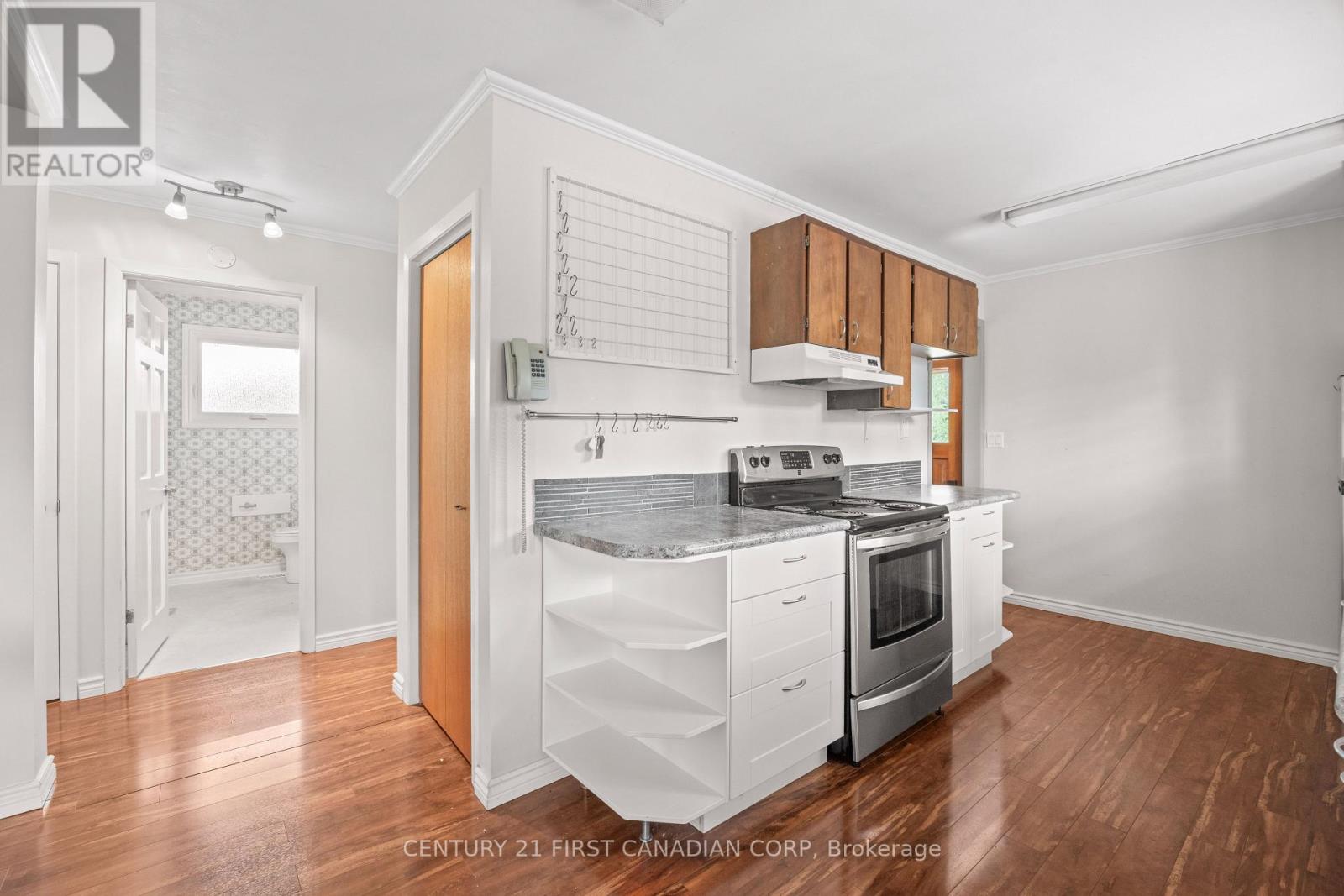 52 Gill Road, Lambton Shores, Ontario  N0M 1T0 - Photo 13 - X13718396