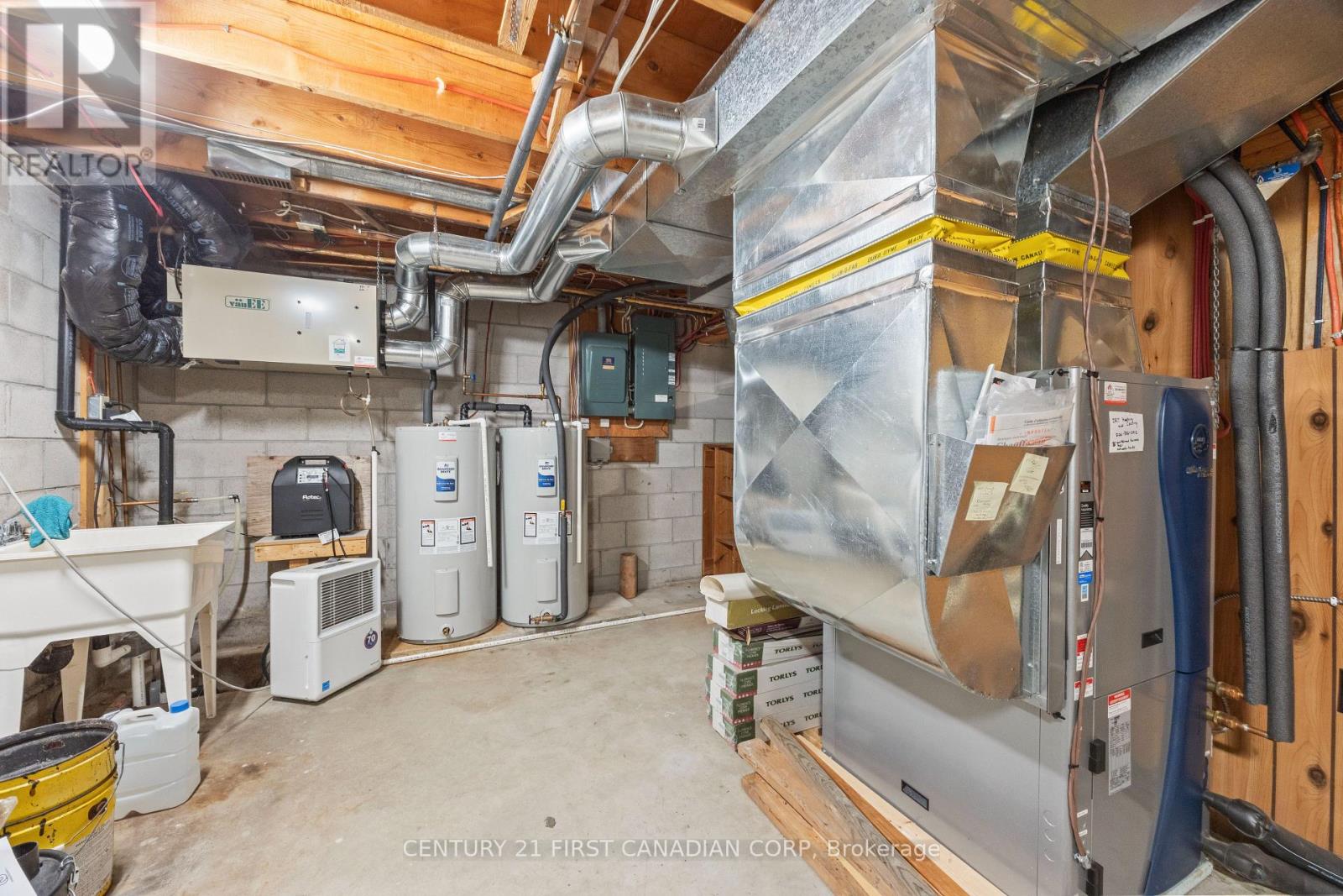 52 Gill Road, Lambton Shores, Ontario  N0M 1T0 - Photo 35 - X13718396