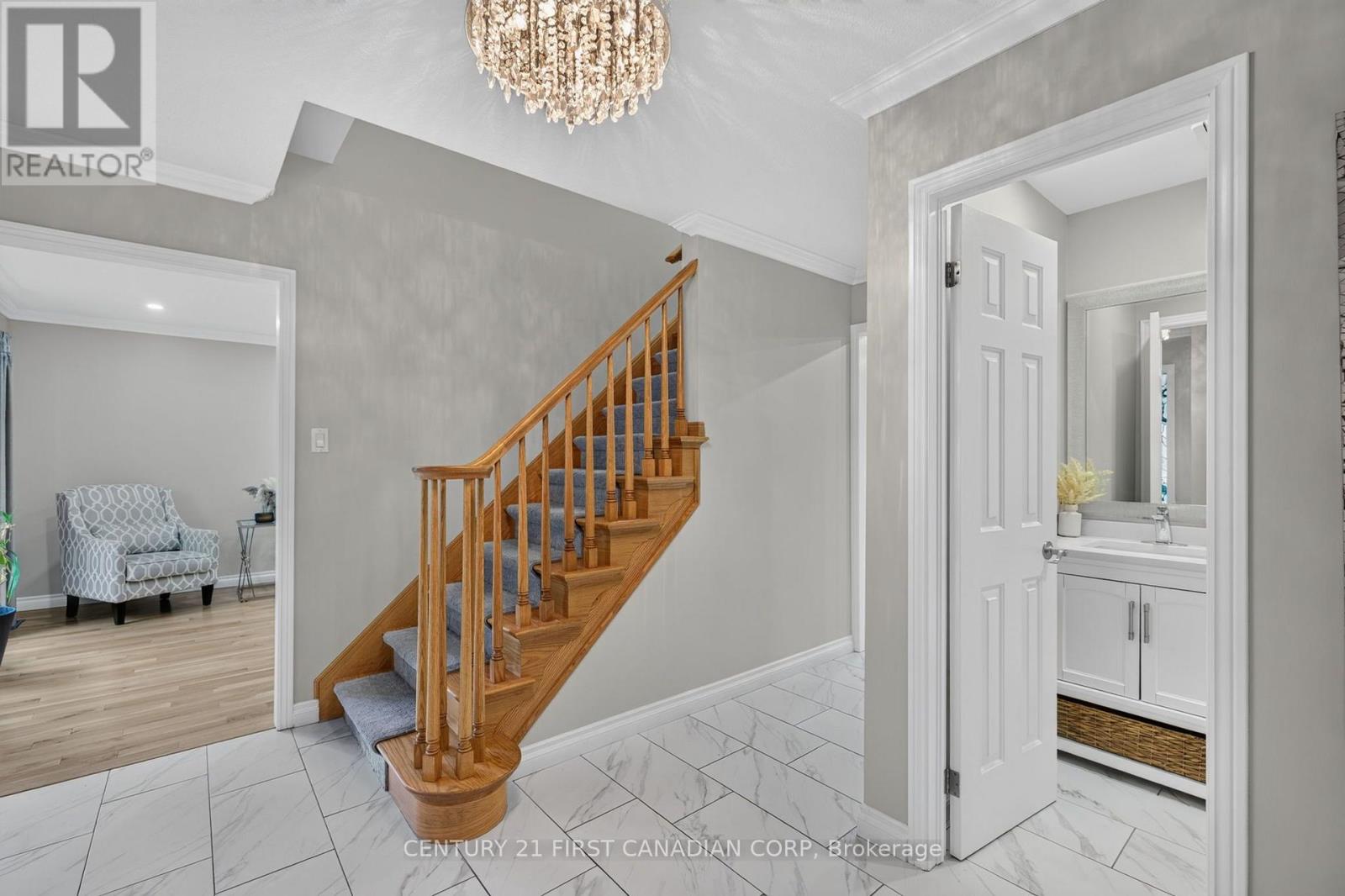 603 Country Club Mews, London South, Ontario  N6C 5R1 - Photo 7 - X13718442