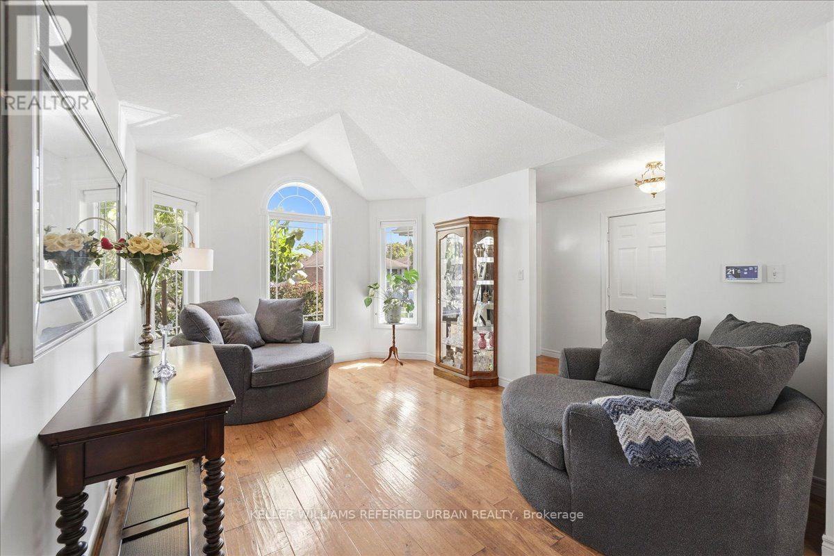 900 Keewatin Place, Kitchener, Ontario N2B 3W4 - Photo 10 - X13717794