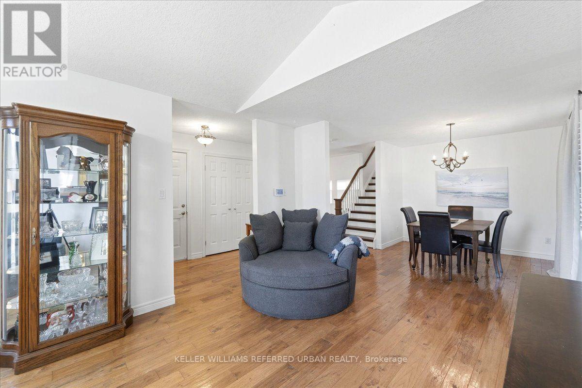 900 Keewatin Place, Kitchener, Ontario N2B 3W4 - Photo 9 - X13717794
