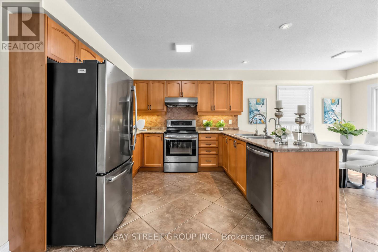 63 Dubrick Crescent, Kitchener, Ontario  N2E 4A7 - Photo 9 - X13717818