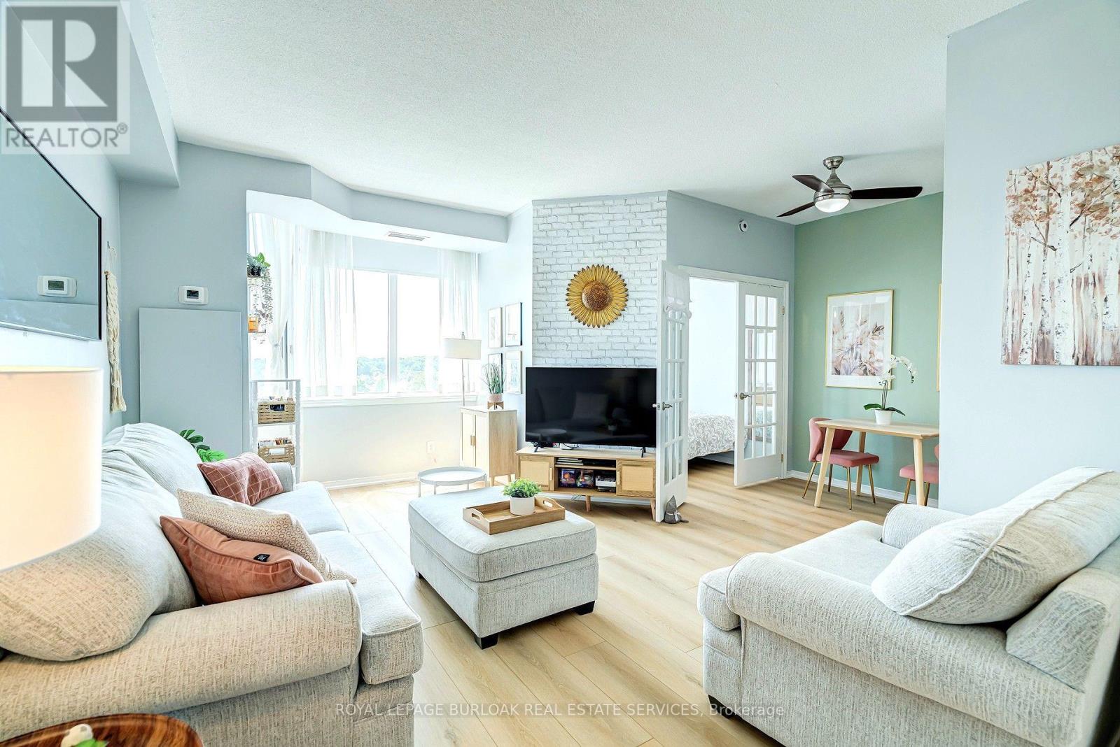 804 - 200 Limeridge Road W, Hamilton, Ontario  L9C 7M7 - Photo 2 - X13718260
