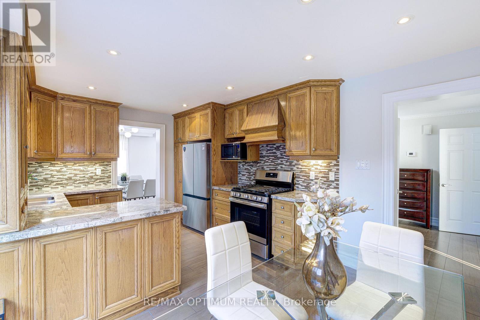 2498 Privet Crescent, Mississauga, Ontario  L5B 2S4 - Photo 14 - W13718282