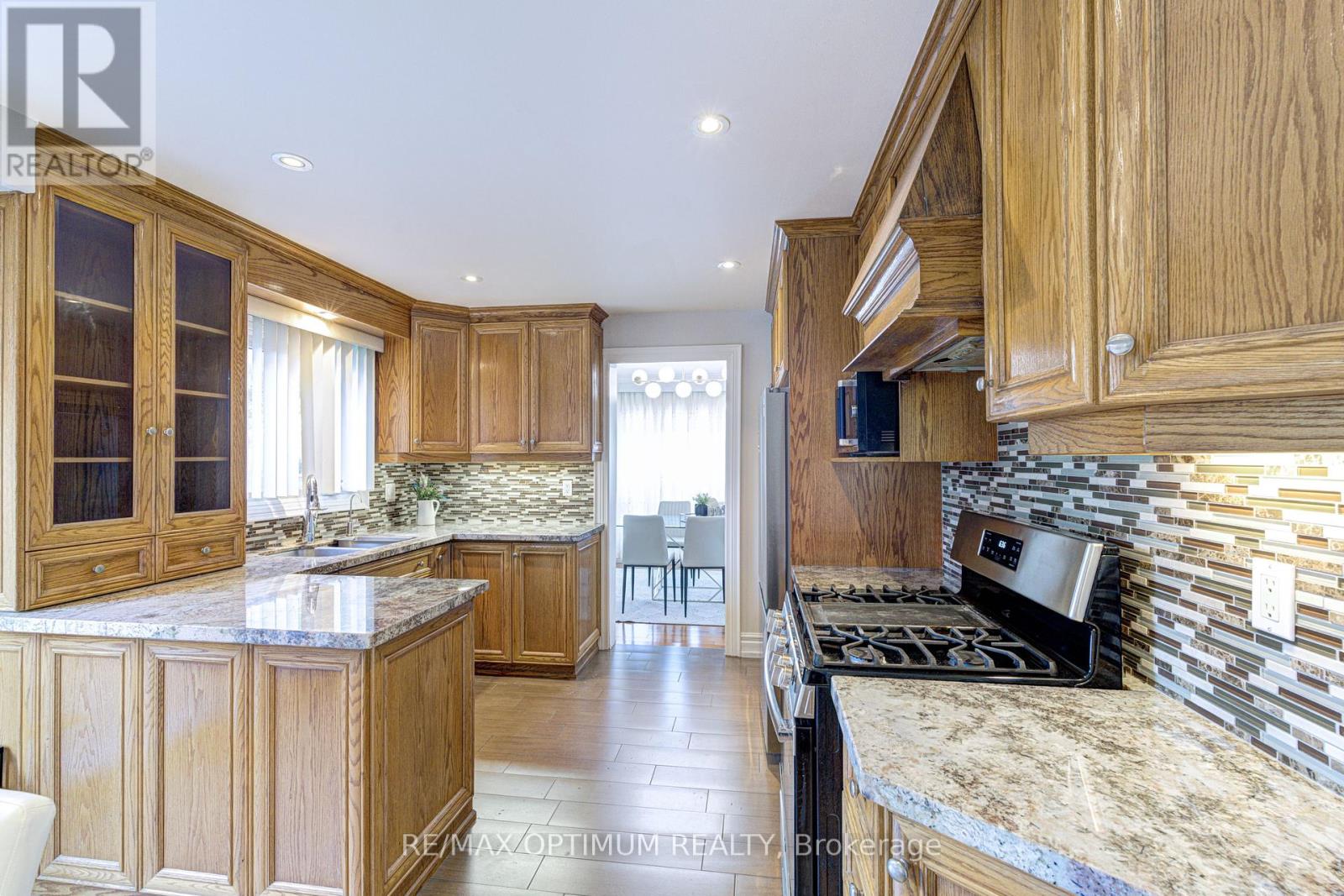 2498 Privet Crescent, Mississauga, Ontario  L5B 2S4 - Photo 11 - W13718282
