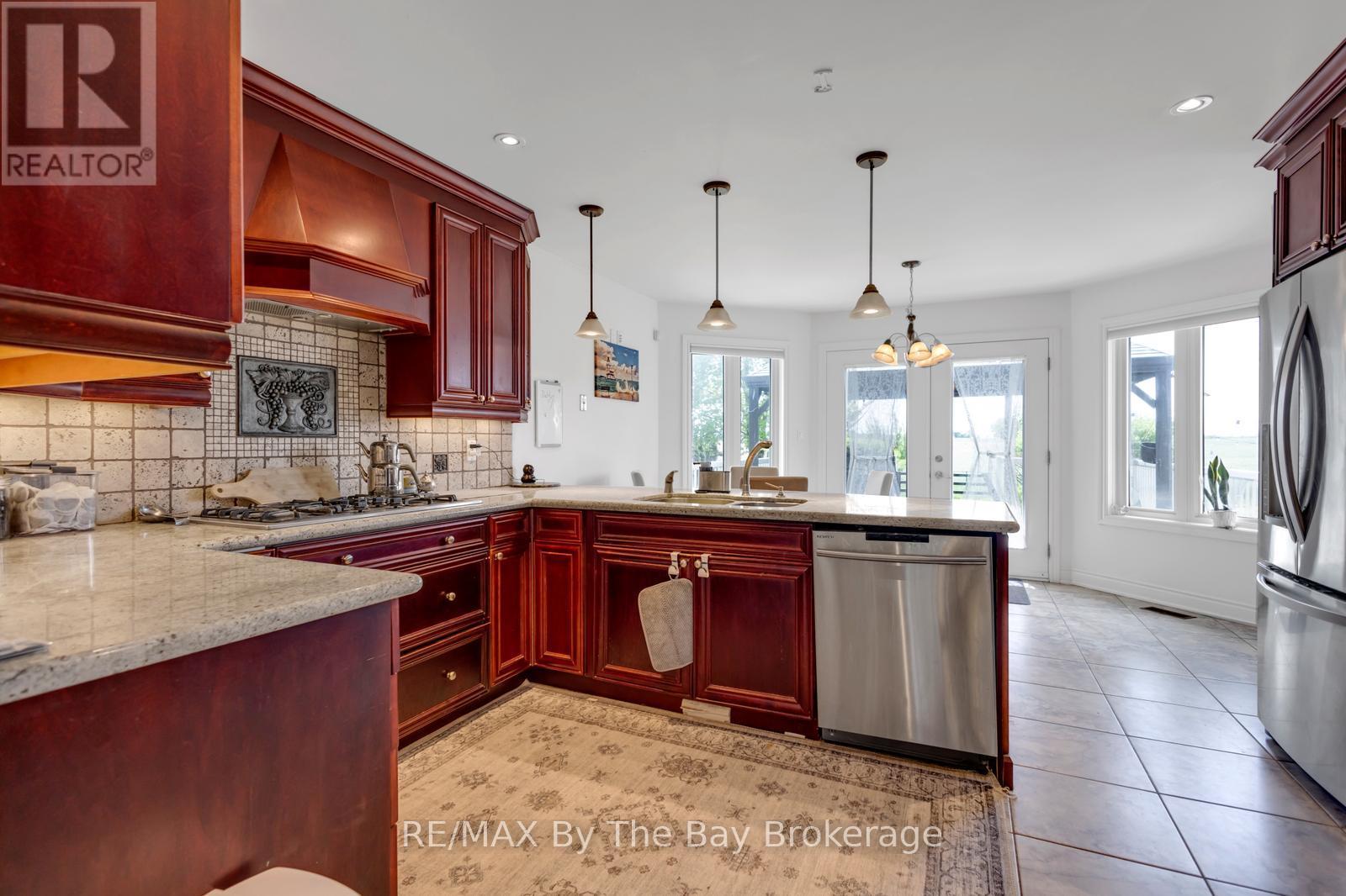 2569 Lockhart Road, Innisfil, Ontario  L9S 3G2 - Photo 17 - N13462146