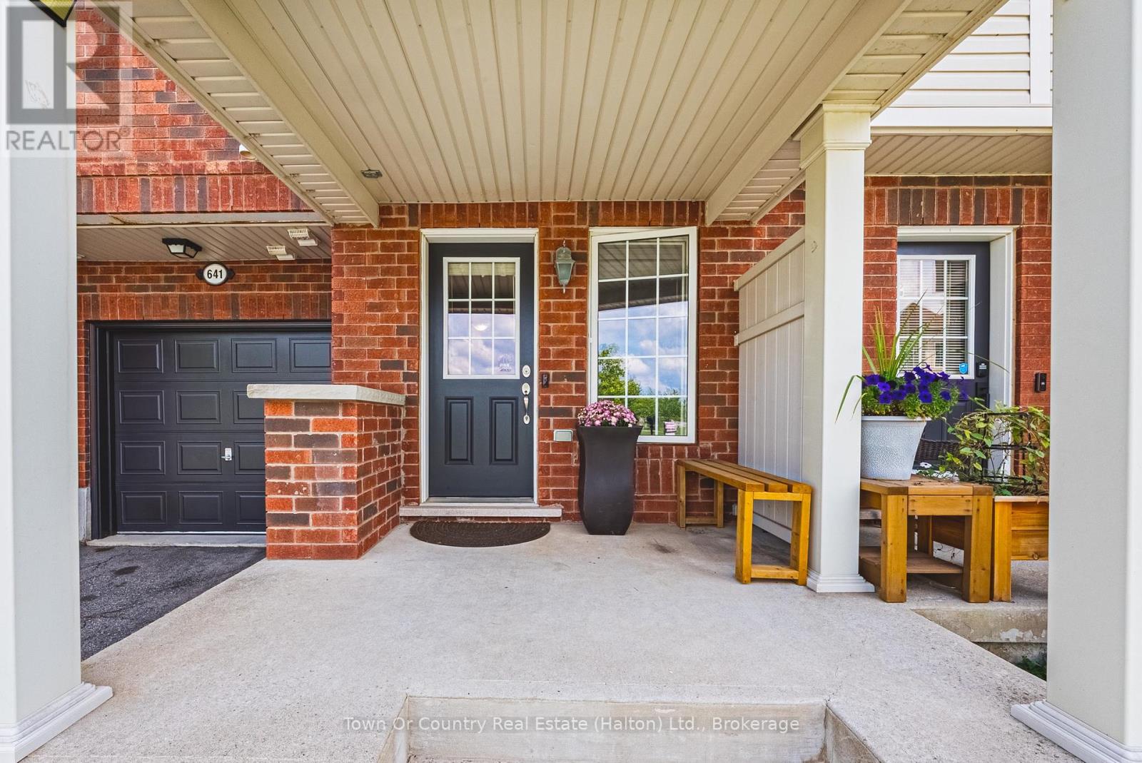 641 Speyer Circle, Milton, Ontario  L9T 0Y5 - Photo 4 - W13718344