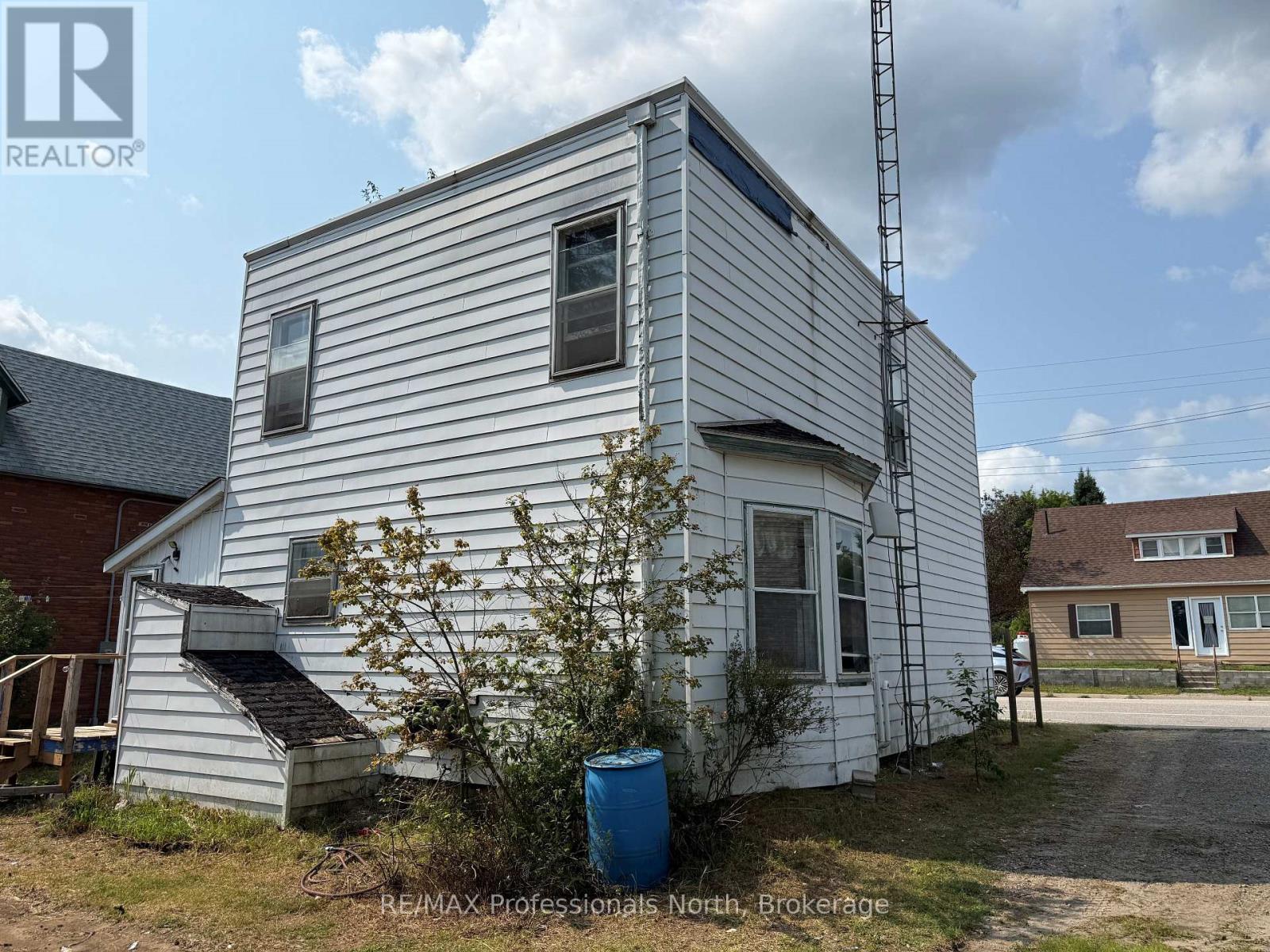 2517 Hwy 518 Highway W, Mcmurrich/monteith, Ontario  P0A 1Y0 - Photo 3 - X13662566