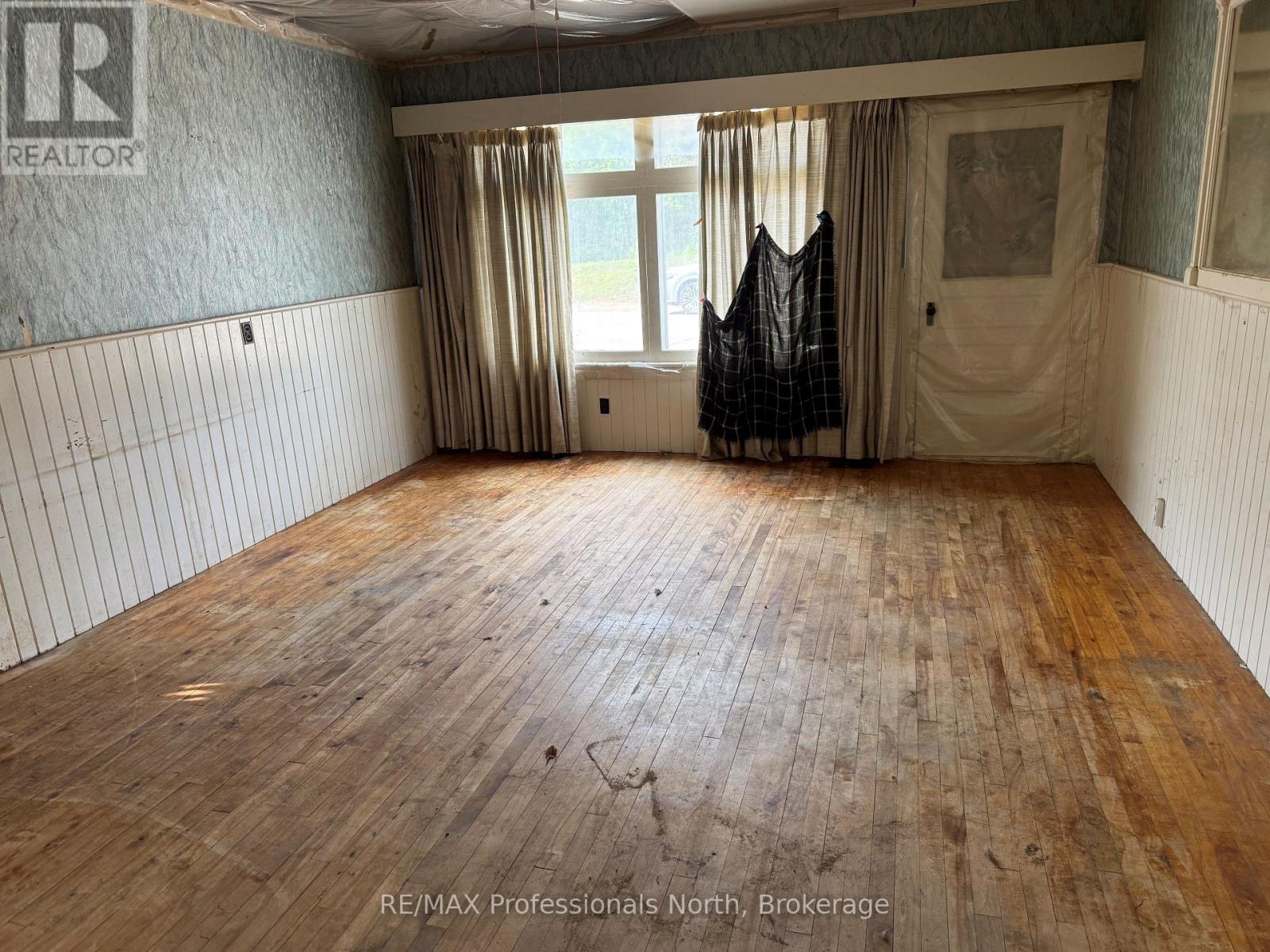 2517 Hwy 518 Highway W, Mcmurrich/monteith, Ontario  P0A 1Y0 - Photo 8 - X13662566