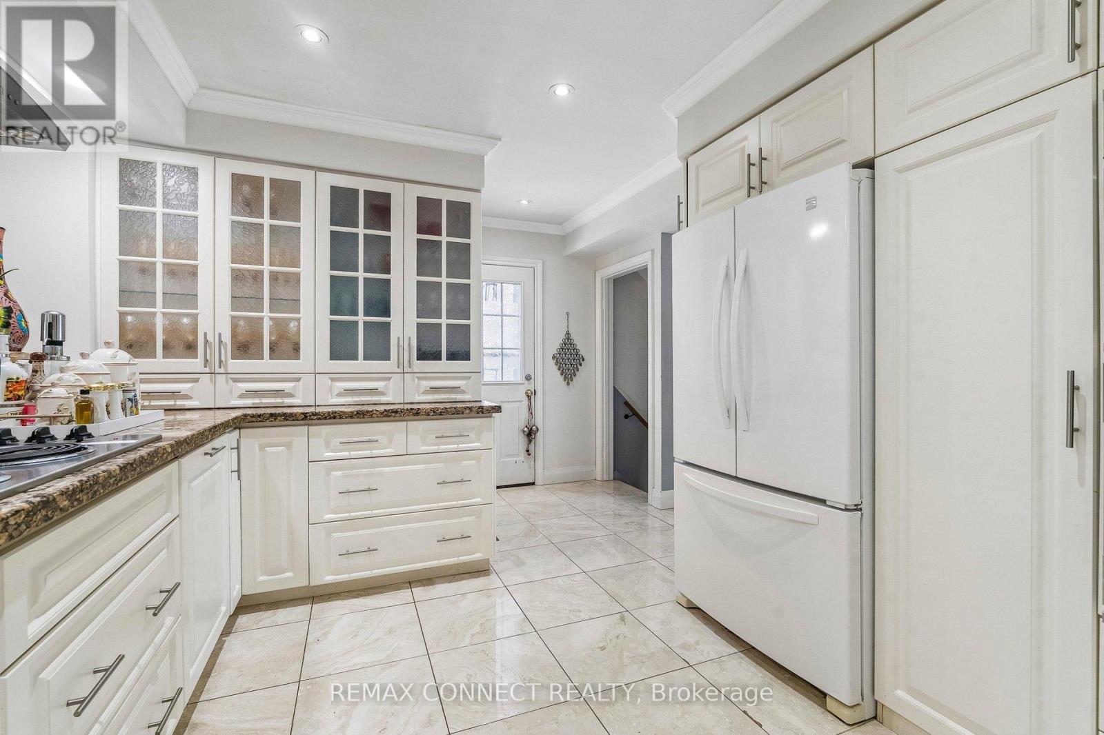 750 Gorham Street, Newmarket, Ontario  L3Y 1L6 - Photo 12 - N13606748