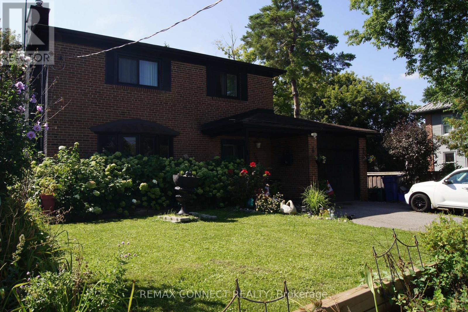 750 GORHAM STREET, Newmarket, Ontario