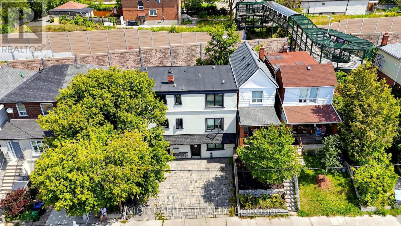 247 Prescott Avenue, Toronto, Ontario  M6N 3G9 - Photo 2 - W13715272