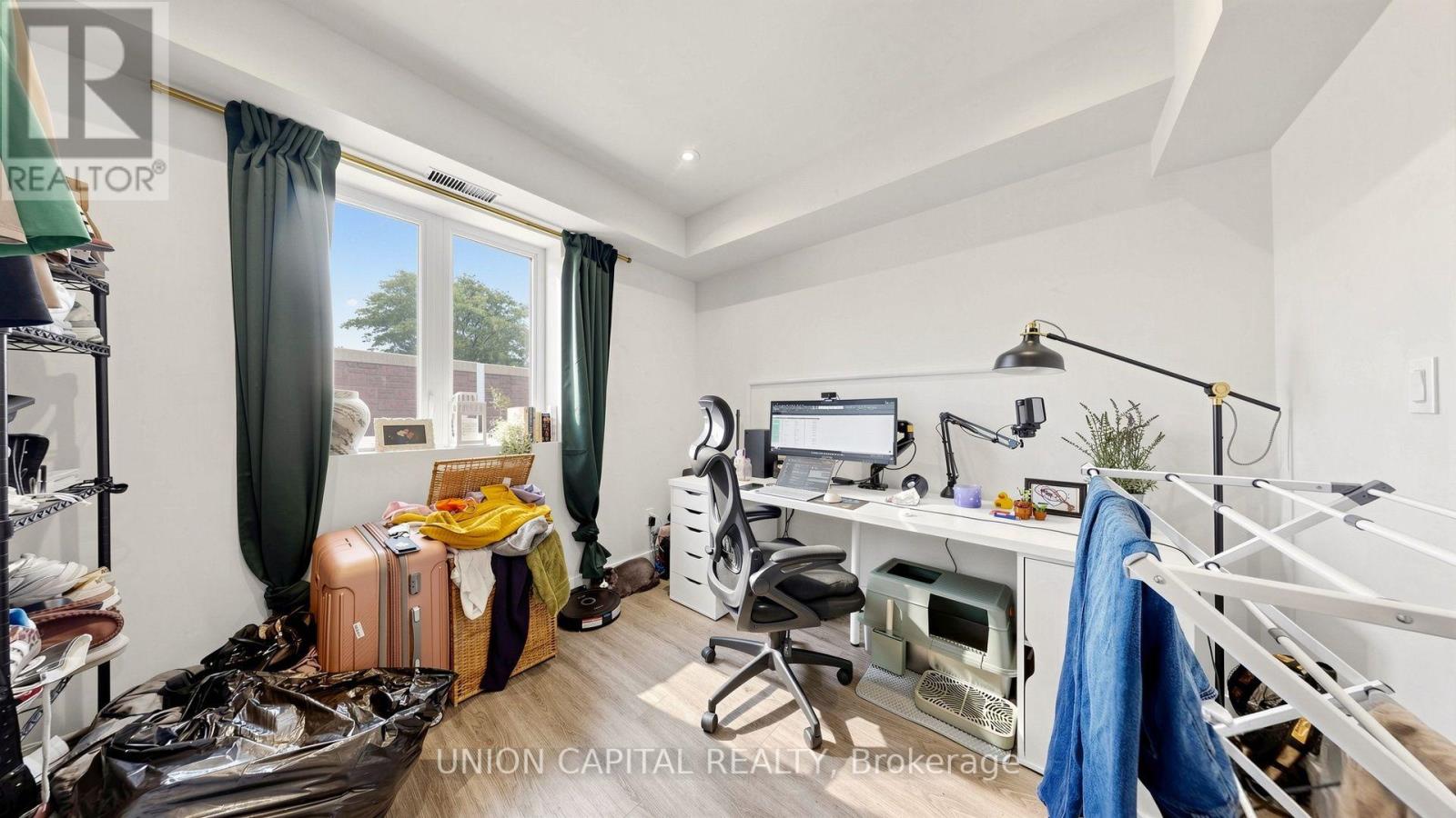 247 Prescott Avenue, Toronto, Ontario  M6N 3G9 - Photo 11 - W13715272