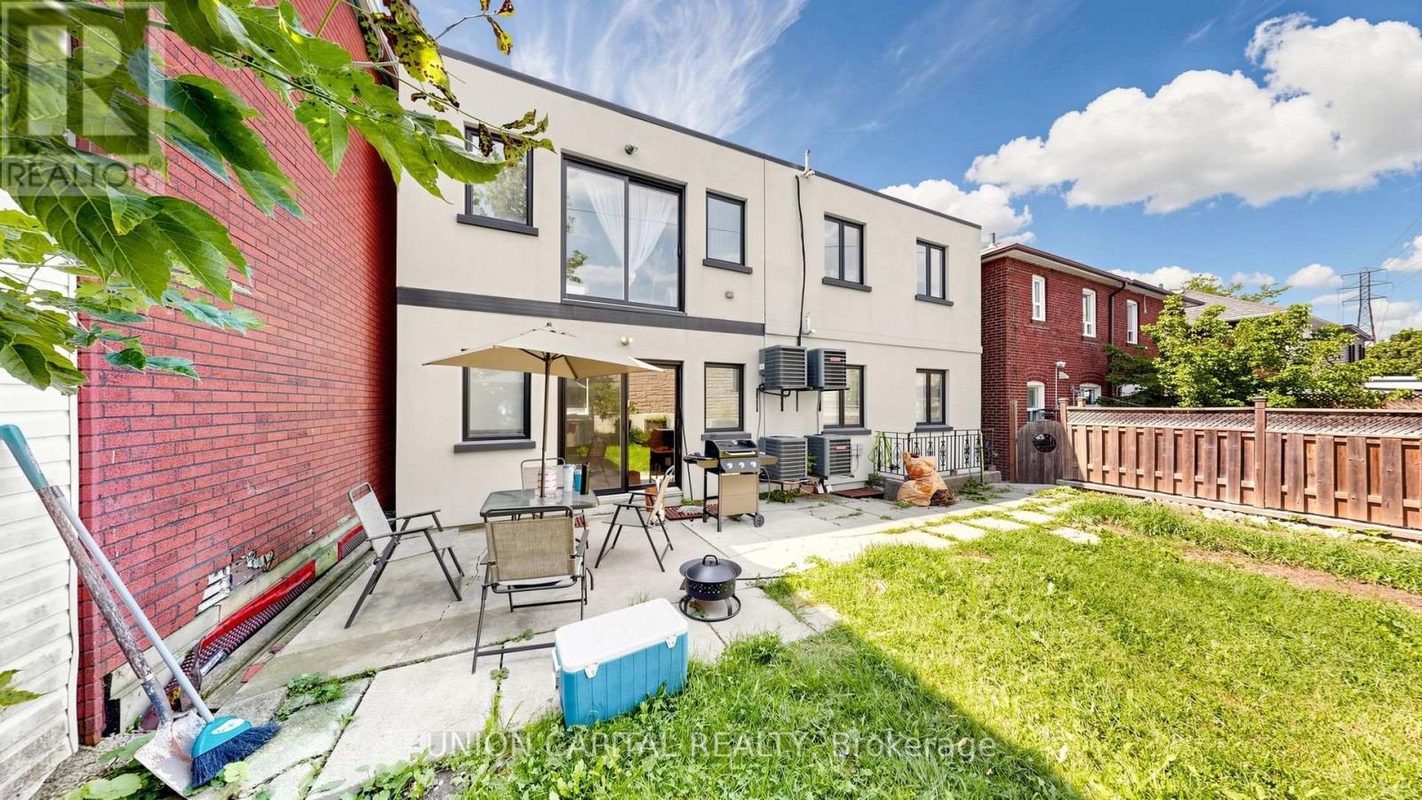 247 Prescott Avenue, Toronto, Ontario  M6N 3G9 - Photo 28 - W13715272