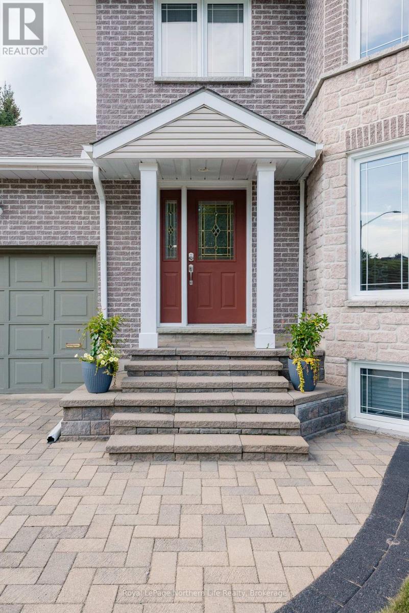 406 Pearce Street, North Bay, Ontario  P1C 1M7 - Photo 4 - X13718362