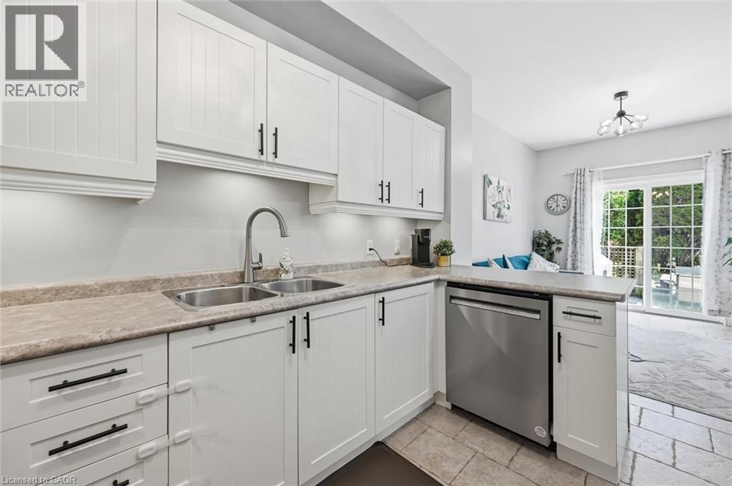 1085 Harrogate Drive Unit# 35, Ancaster, Ontario  L9K 1R2 - Photo 19 - 40858796