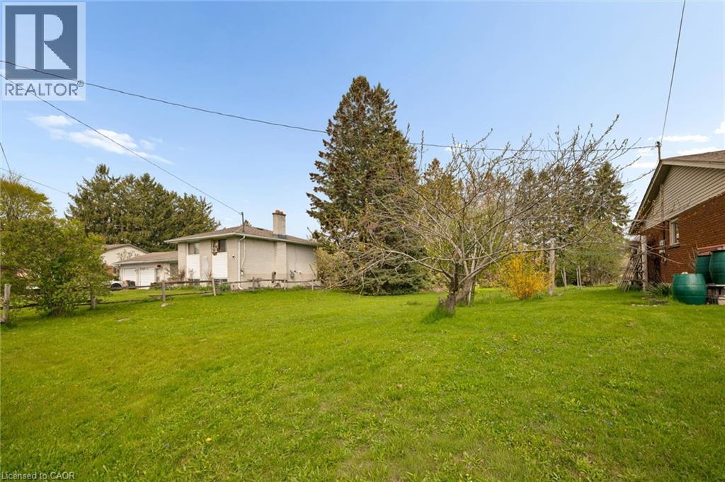 146 Carson Drive, Kitchener, Ontario  N2B 2Z2 - Photo 4 - 40858280